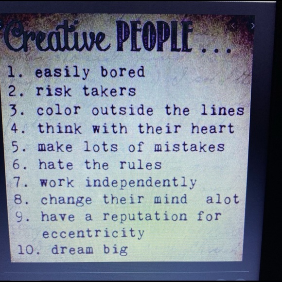 Hi I’m Kathryn! Welcome to my closet. - Picture 7 of 7